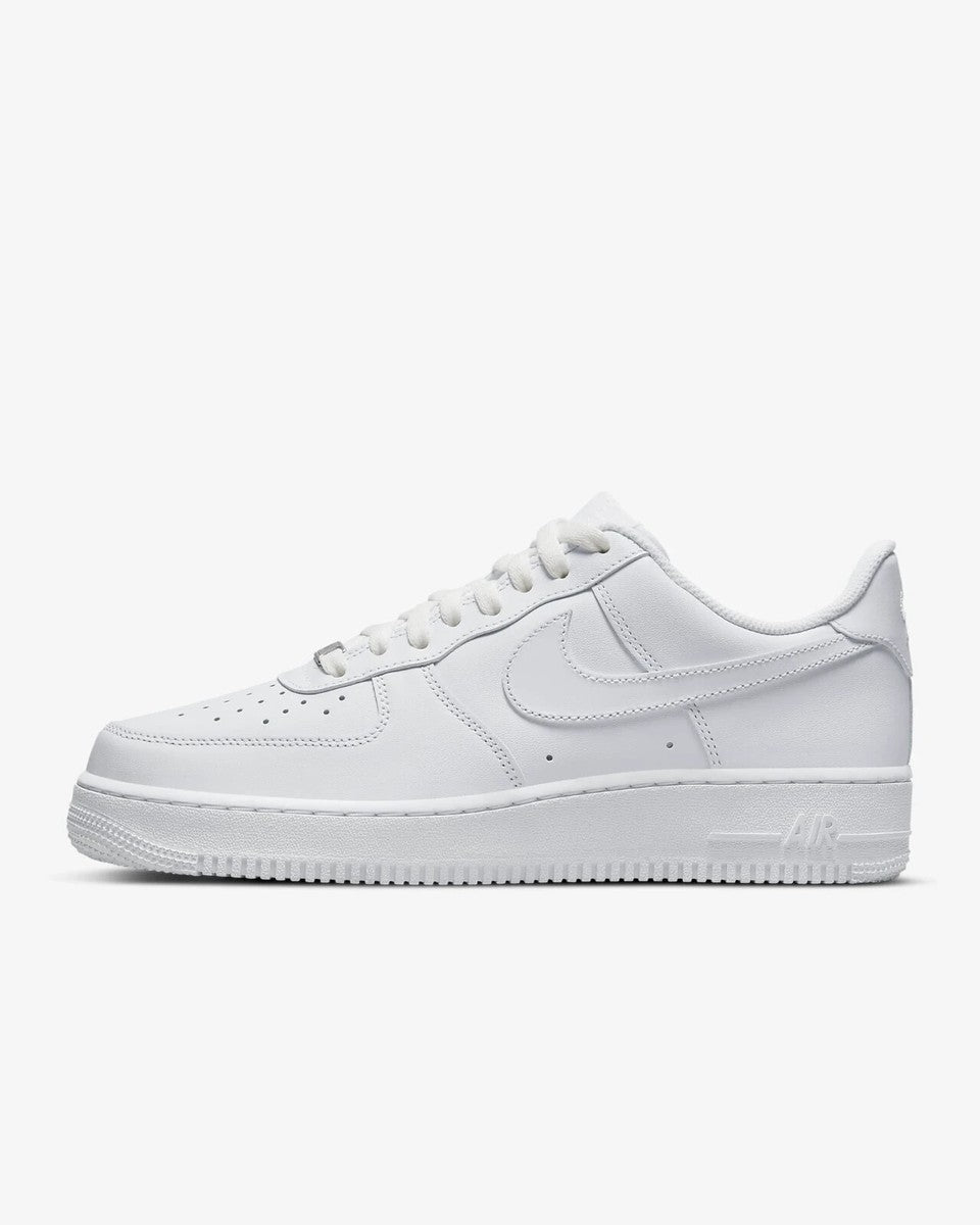 NIKE AIR FORCE WHITE